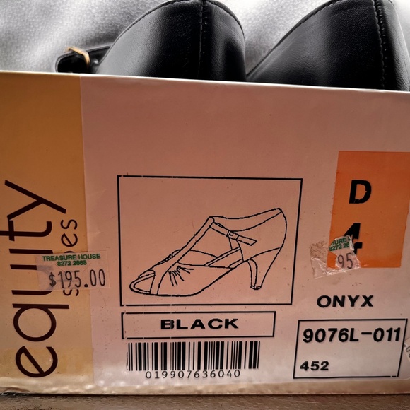 💃 DANCING SHOES Equity - Made in England. AS NEW - Picture 5 of 8